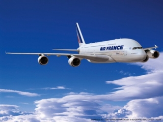 Аэропорты Франции ждет хаос: стюардессы Air France собираются бастовать 