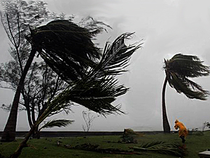 Тайфун привел к эвакуации людей на Филиппинах