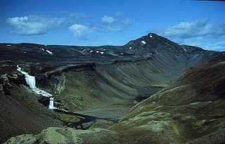 Проснулся самый страшный вулкан Исландии - жителей готовят к эвакуации