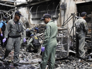 12 мощных взрывов прогремели в южной провинции Таиланда