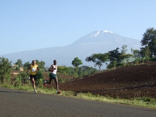 Легендарный марафон Килиманджаро стартует в Танзании 26 февраля