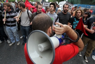 Грецию накроет волна забастовок