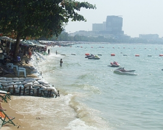 Спасение пляжей Паттайи от эрозии оценено в 600 млн. батов