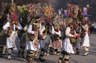 Фестиваль маскарадных игр в Болгарии побил рекорды посещаемости