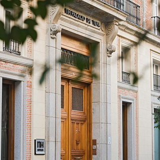 В Испании компания NH Hotels  построила отель в здании XIX века