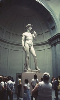 Статуя Давида во Флоренции может рухнуть от подземных работ?