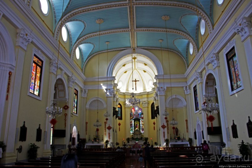 Альбом отзыва "Церковь Святого Лаврентия (16 в.) — иезуитский храм в Макао"