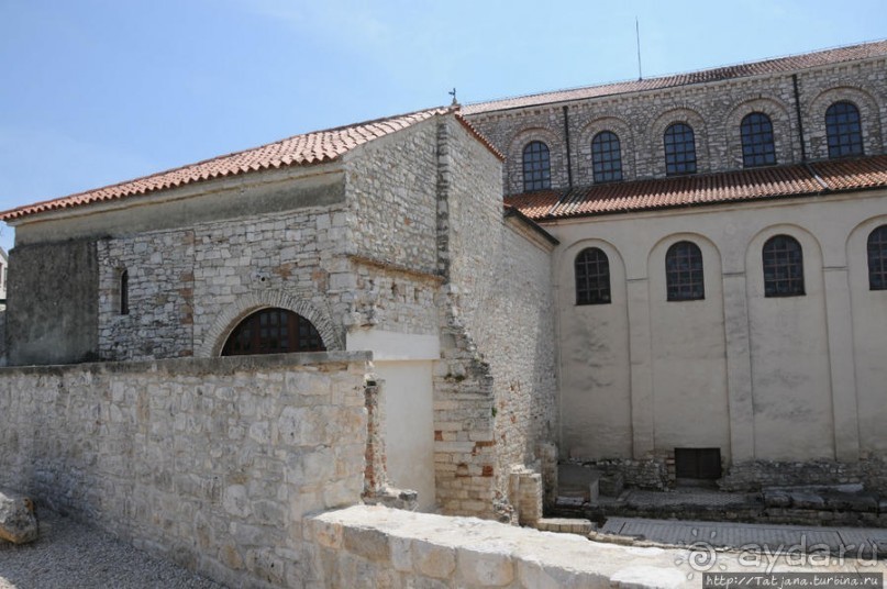 Альбом отзыва "Прекрасная Евфразиева базилика в Хорватии и свет истинный"