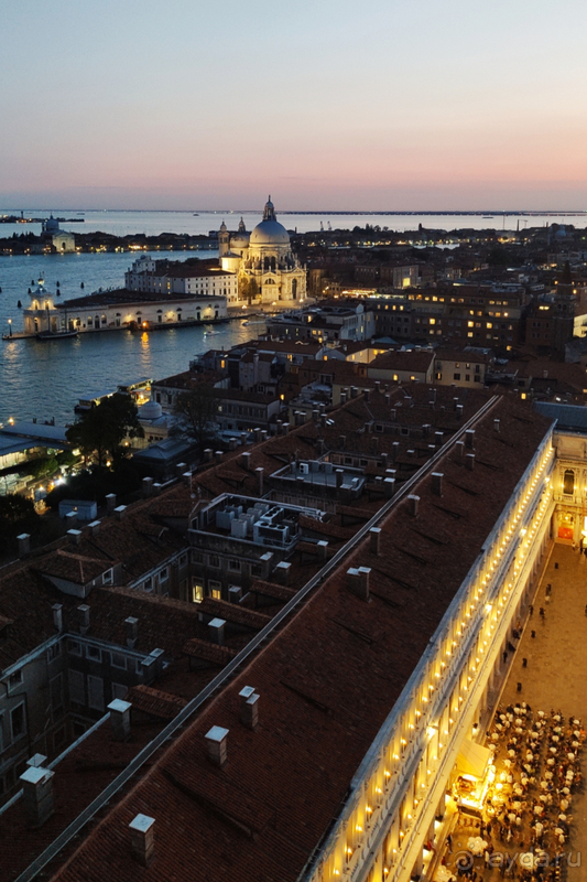 Альбом истории "Венеция - город на воде"