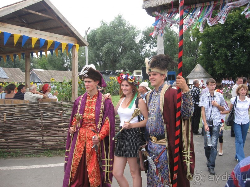 Альбом рассказа "Украинский национальный праздник - Сорочинская ярмарка"