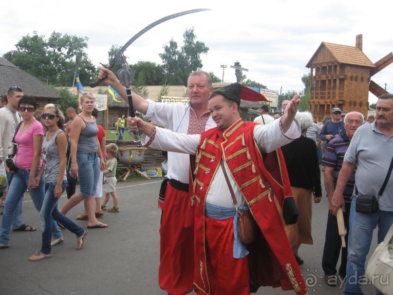 Альбом рассказа "Украинский национальный праздник - Сорочинская ярмарка"