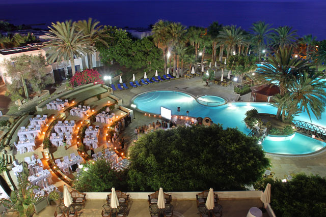 �������� Azia Beach
