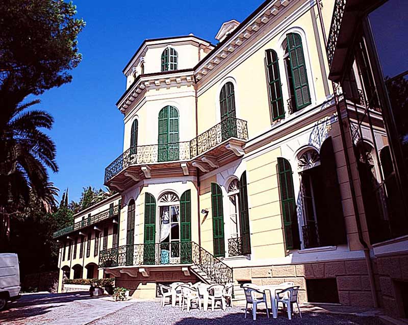 �������� Villa Sylva (���-����)