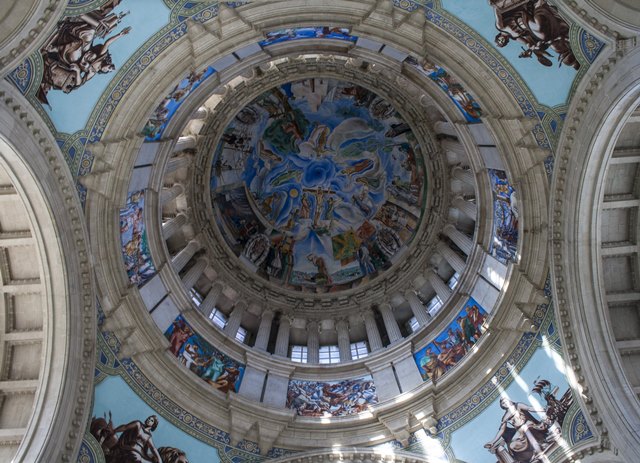 МНАК в Барселоне