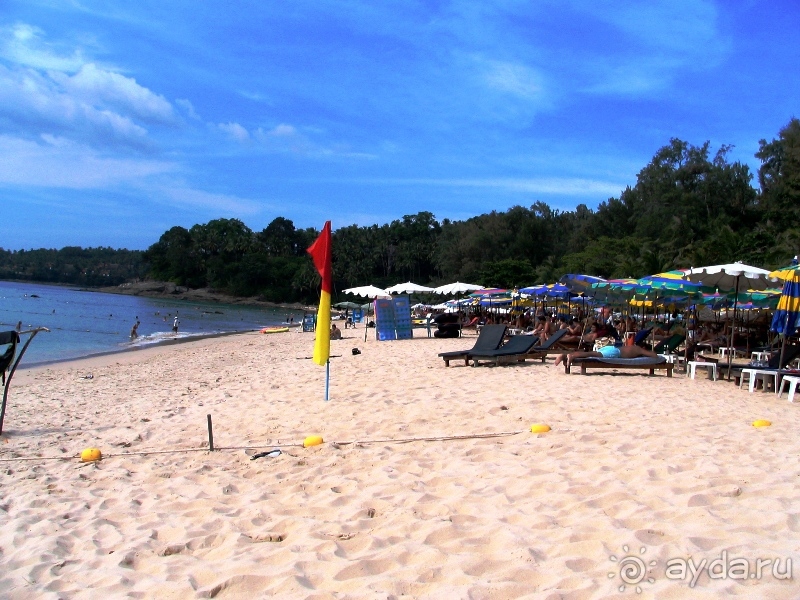 Отдых на пляже Сурин
