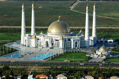 Туркмения вступила в борьбу за российских туристов