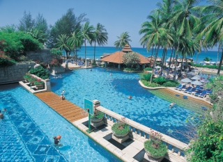 Восстановление туристического Таиланда объединяет страну