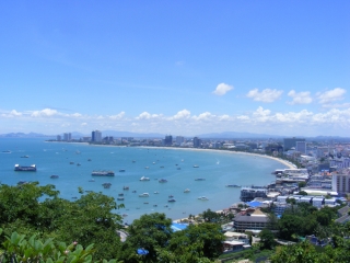 В Паттайе часто проводят соревнования и представления на воде