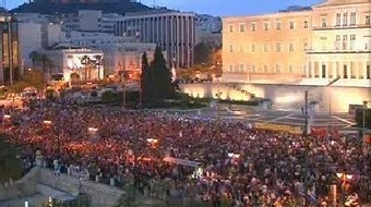 Группы протеста в столице Греции разбили лагерь на площади перед Парламентом