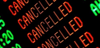 Забастовки не будет: авиадиспетчеры в Греции пожалели туристов