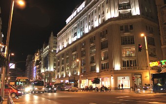 Названы 10 городов, которые никогда не спят