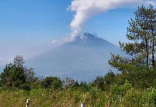 В Индонезии проснулись вулканы
