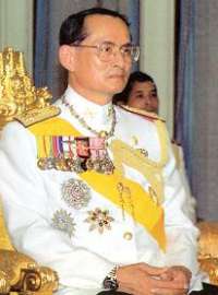 Новое мультимедийное шоу в Таиланде посвящено королю Раме IX