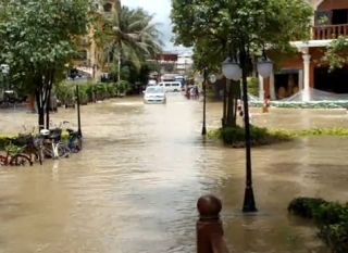 В Камбодже сложилась критическая ситуация из-за сильнейшего наводнения