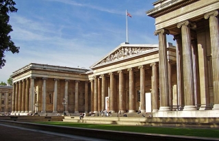 Государственные музеи Великобритания вынуждают отказаться от "бесплатного входа"