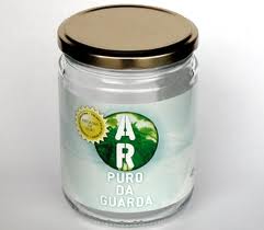 Необычный новогодний сувенир из Португалии - банка с &laquo;Лучшим воздухом в мире&raquo;