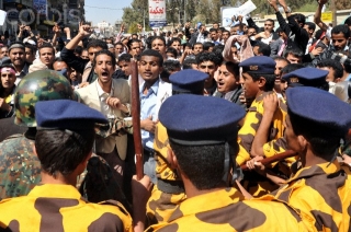 В Йемене продолжаются беспорядки - МИД РФ рекомендует не ездить в эту страну