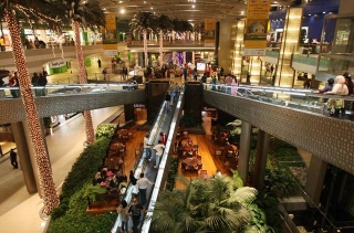 Шоппинг-моллы Дубая продлевают часы работы