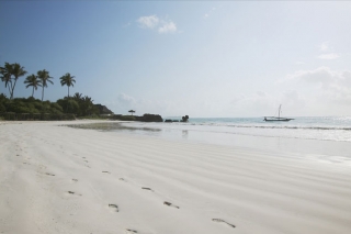 Танзания концентрируется на историческом и пляжном туризме
