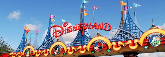 Парижский Диснейленд приглашает отметить Новый год