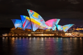 Фестиваль "Vivid Sydney" в Сиднее: светопредставление величиною с город