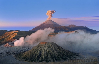 Авиакомпании экстренно отменяют рейсы на Бали из-за извержения вулкана