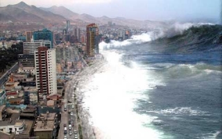 Из-за угрозы цунами туристов эвакуируют из отелей <a href=/thailand/phuket/>Пхукета</a>