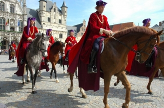 В городе Мехелен пройдет традиционный костюмированный парад
