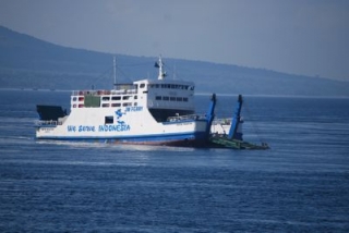 Паромные переправы Индонезии