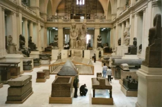 Музей в Каире пострадал от вандалов