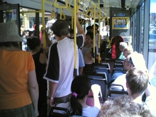 В автобусах Праги пахнет корицей и лимоном