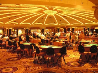 Сингапур собирается привлекать туристов азартными играми