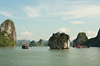 Катер с иностранными туристами затонул во Вьетнаме