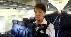Самая старая в мире стюардесса работает уже почти 60 лет