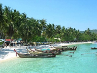 С побережья Пхукета уберут электропровода