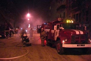 Сотни туристов эвакуированы из горящего отеля в <a href=/france/courchevel/>Куршевеле</a>