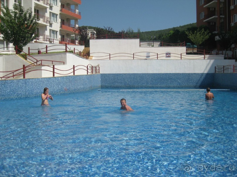 Панорама Форт Нокс-бассейн с искусственной волной