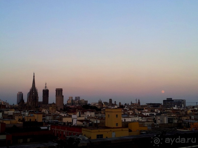 Полнолуние в Барселоне