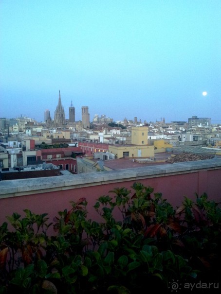 Полнолуние в Барселоне