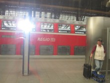 жд bahn вокзал ...едем в Амстердам))